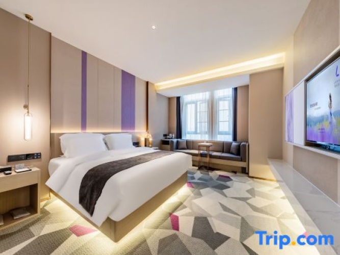 Standard Double room with view