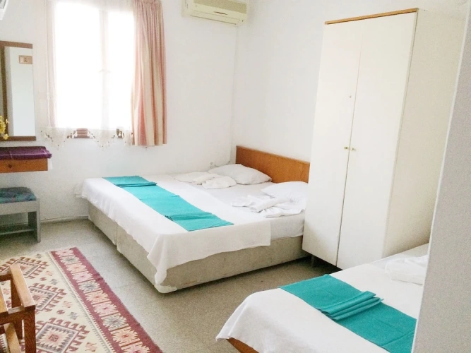 Economy Triple room with view