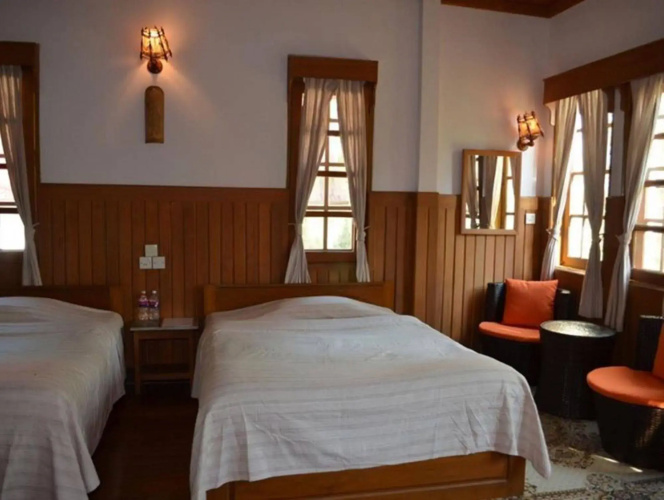 Hillock Villa