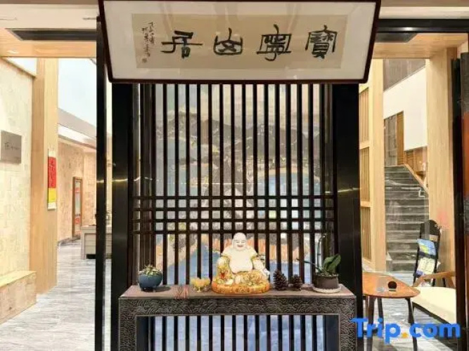 Putuo Mountain Baoning Mountain Residence Hotel