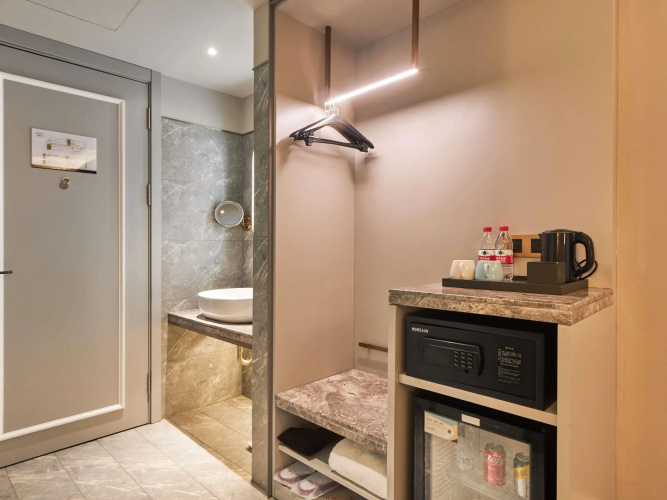 Mercure Harbin Hexing Road