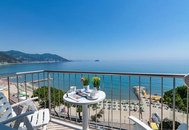 Family Studio with sea view