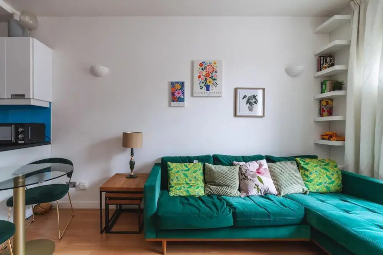 Rotherhithe Riverside Flat