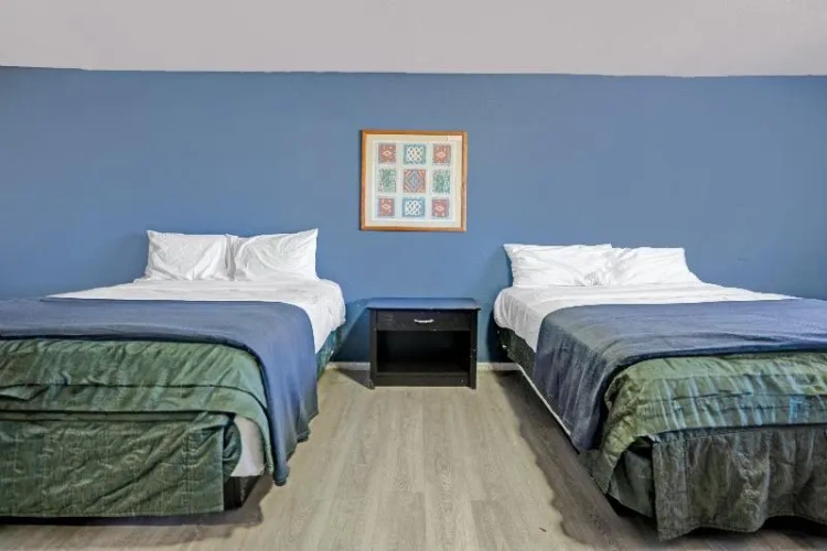 Classic Quadruple room