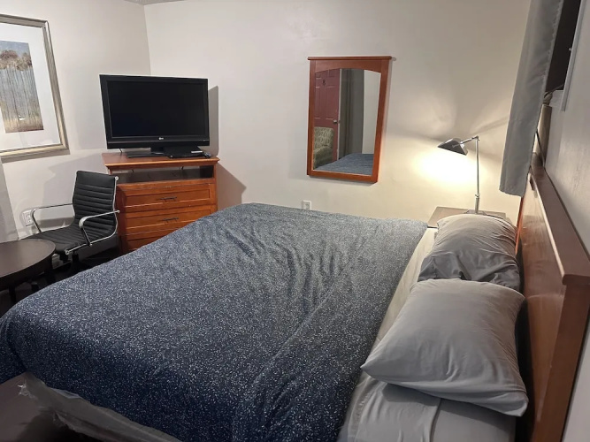 Cedar Springs Motel