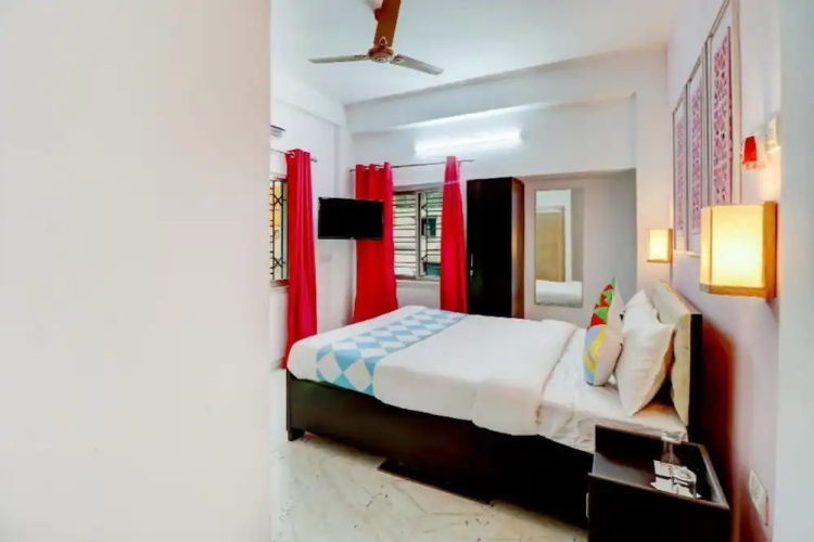 Goroomgo Priyanshu Guest House Ruby Kolkata