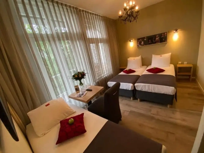 Standard Triple room with balcony