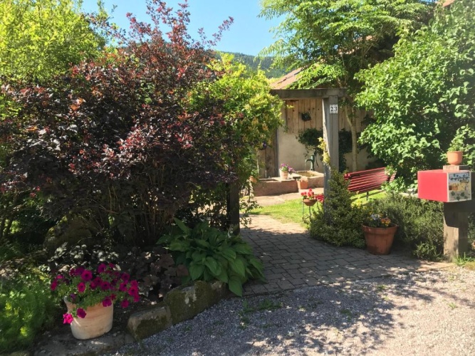 2 Bedrooms Cottage