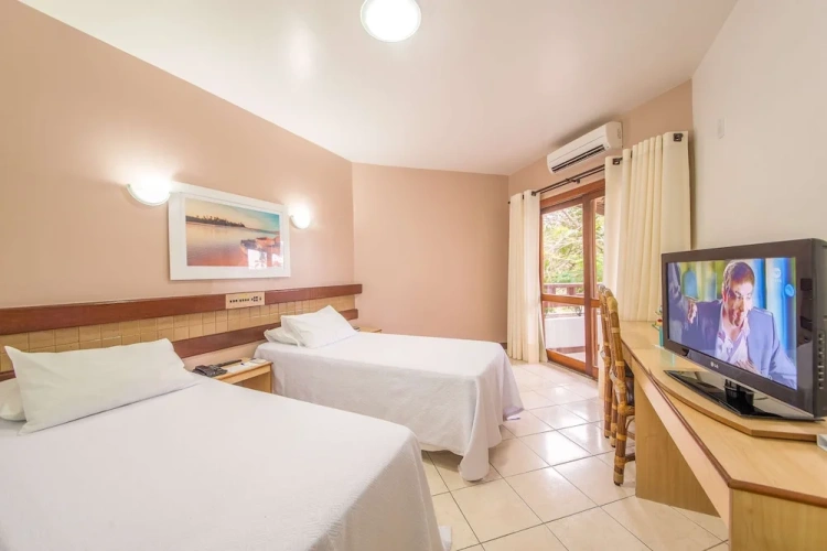Standard Twin room with balcony