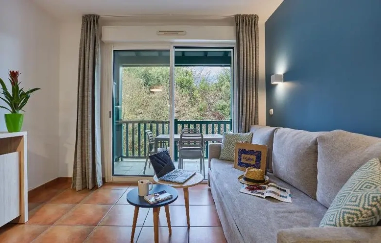 1 Bedroom Quadruple Apartment