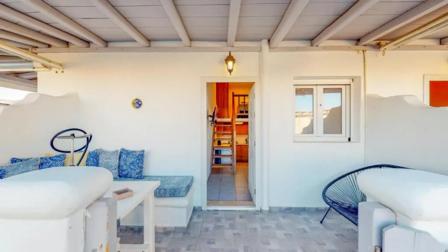 Mykonos Eight