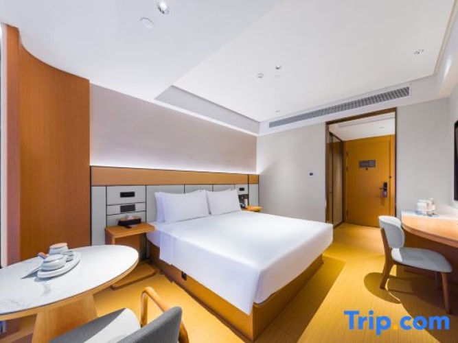 Standard Double room with view