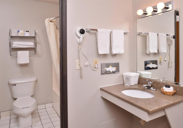 Americas Best Value Inn photo 9