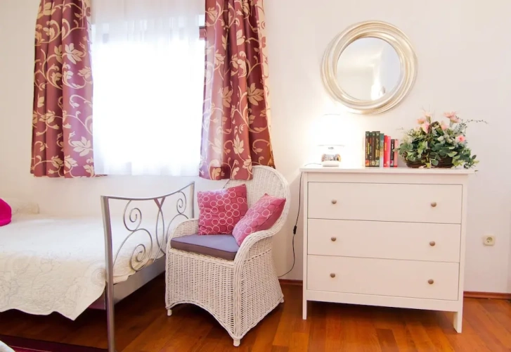 1 Bedroom Family Basement Apartment