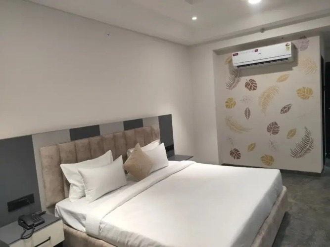 Heaven X Inn Hotel