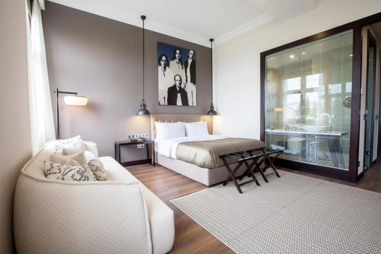 Quentin XL Potsdamer Platz Hotel
