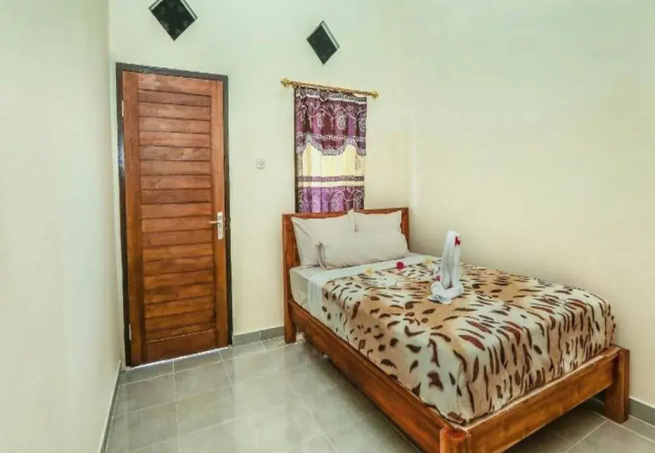 Putu Lembongan Lodge