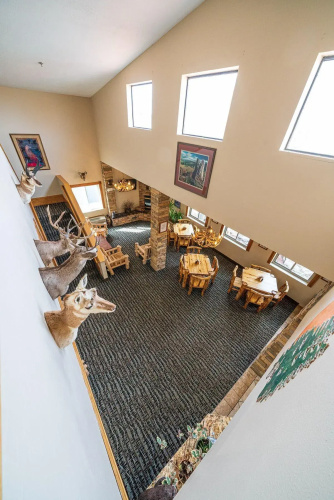 Alpine Inn & Suites