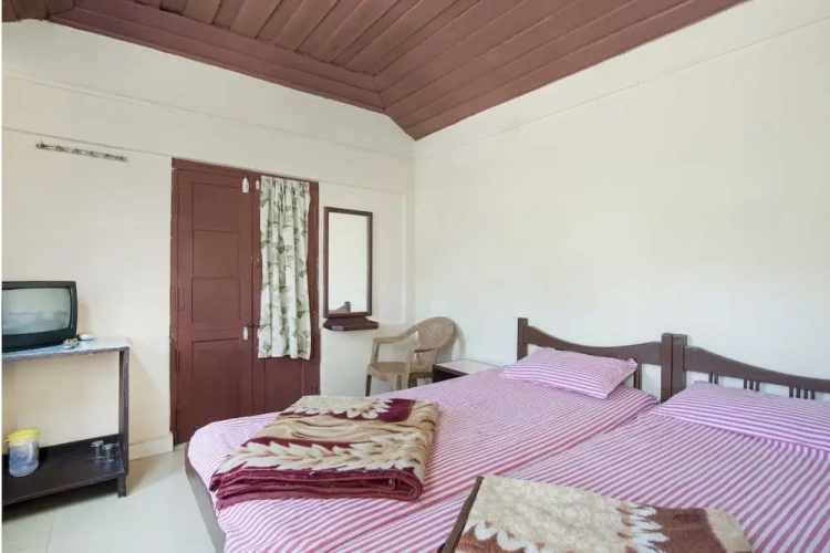 4 Bedrooms Classic Cottage