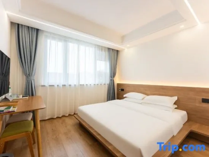 Deluxe Family Suite with sea view