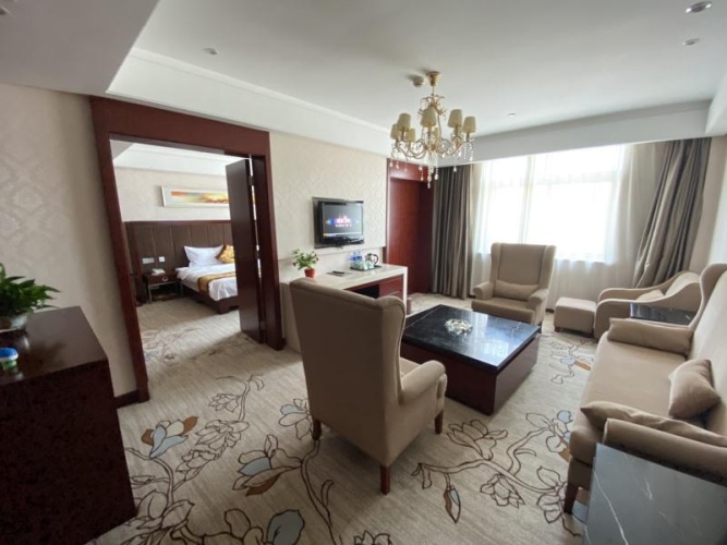 Deluxe Suite