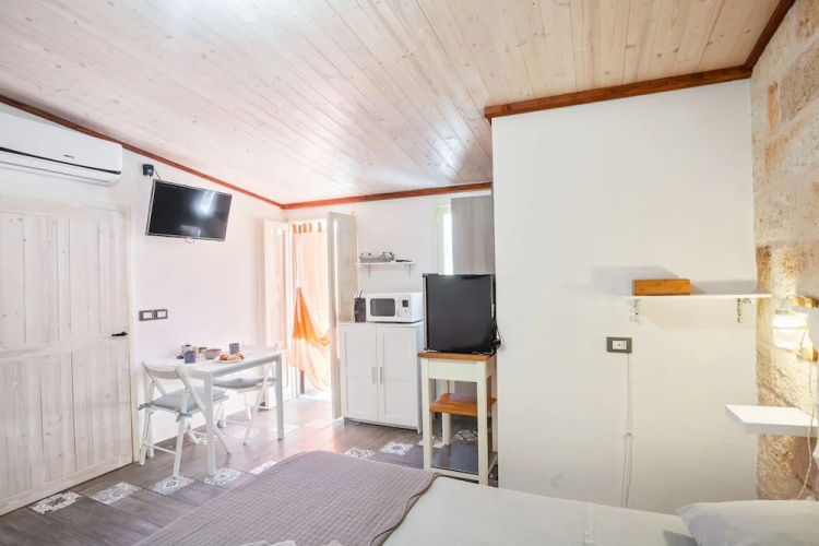 Tiny House 19 Terrace Aparment