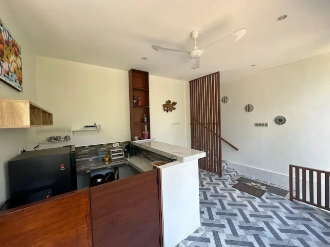 Economy room