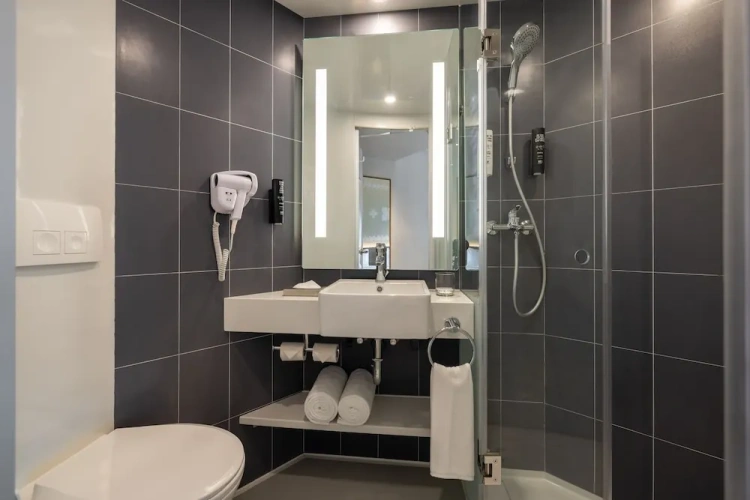 Deluxe Double room with city view
