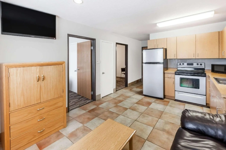 Quadruple Suite