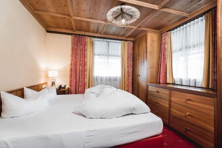 Quadruple Suite