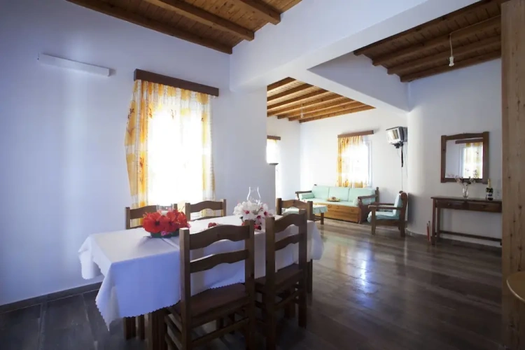 2 Bedrooms Deluxe Apartment