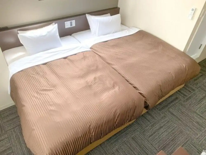 HOTEL LiVEMAX Hiroshima Heiwa Koen-Mae