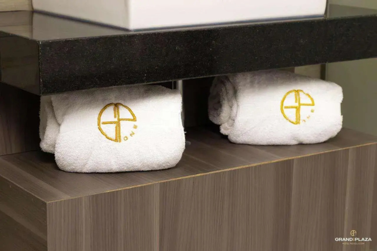 Hotel Grand One Plaza