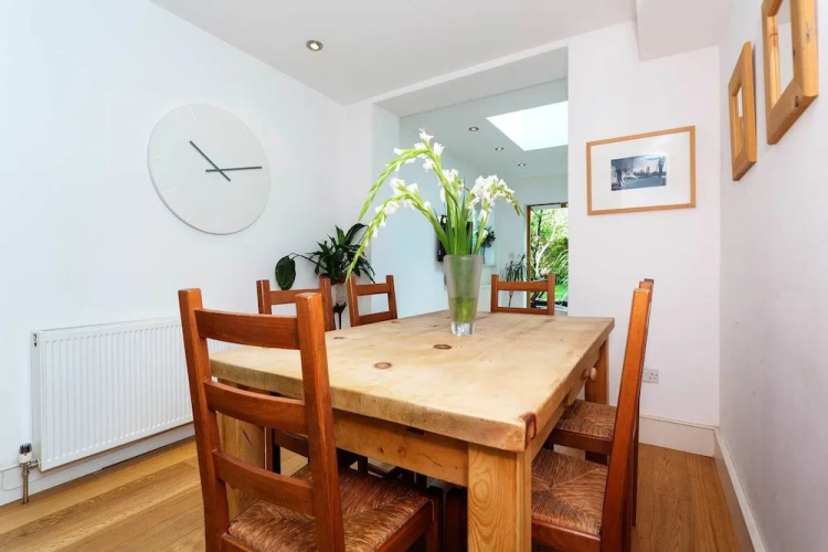 Stanlake Villas Garden Flat