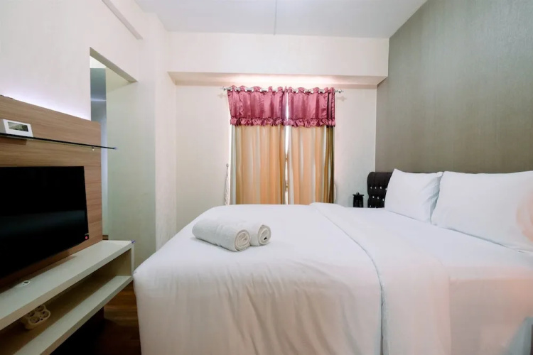 Comfy 2Br Gading Greenhill Apartment