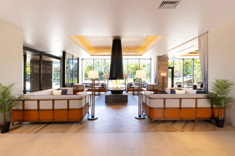 Aqa Hotel Premium