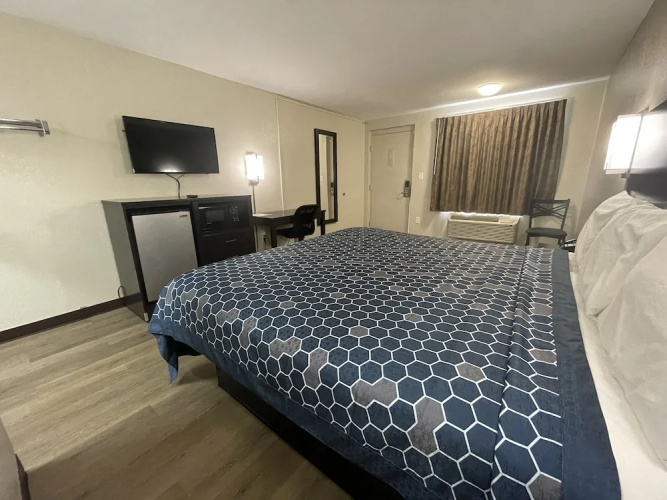 Royal Inn Motel