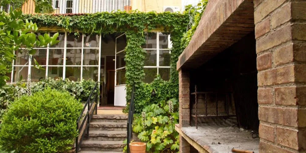 Alamo Hostel & Suites