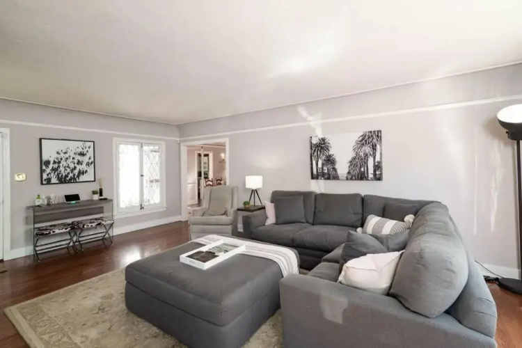 Hollywood - King Beds - Large Patio