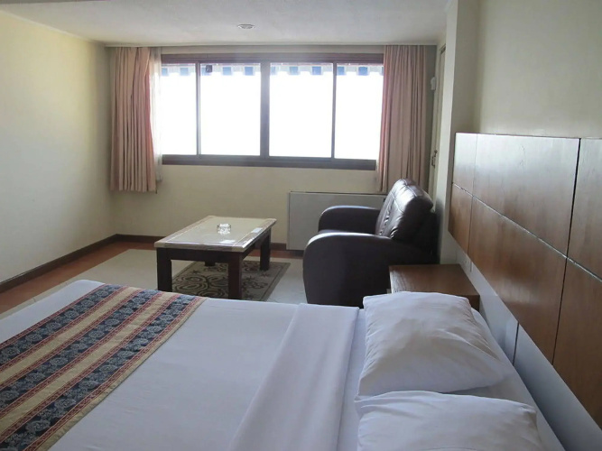 Diamond Beach Hotel