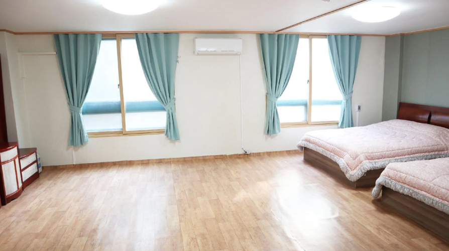 Taean Aini Pension