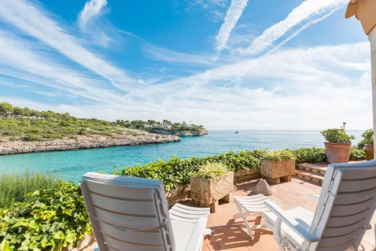 2 Bedrooms Double Villa