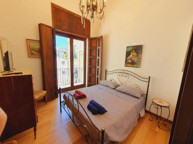 "Guttuso tribute suite" experience apartment