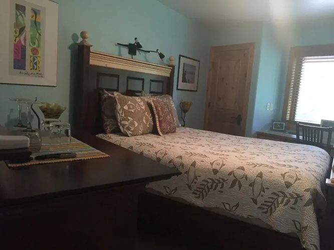 Fox Creek Inn Bed & Breakfast