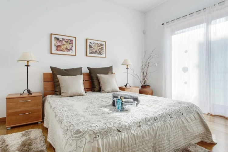 4 Bedrooms Villa