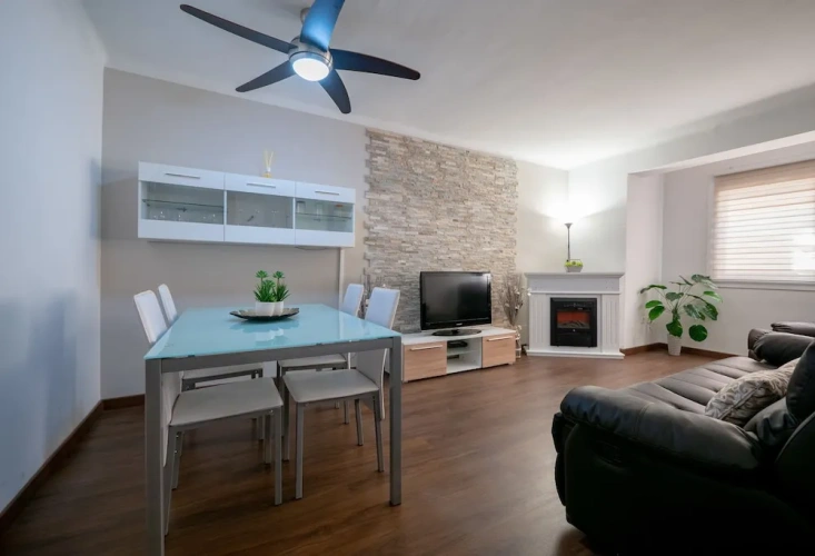 3 Bedrooms Apartment with balcony