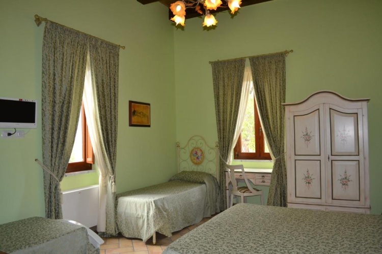 Standard Quadruple room