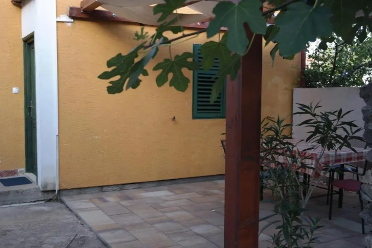 1 Bedroom Apartment with balcony and with view