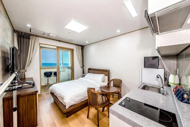 1 Bedroom Standard room with balcony and with ocean view