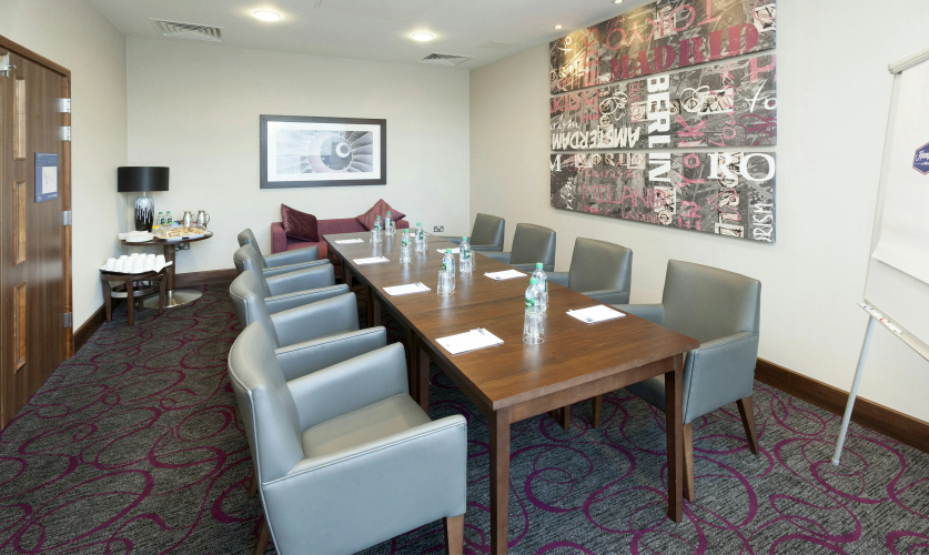 Hampton by Hilton London Luton Airport photo 17